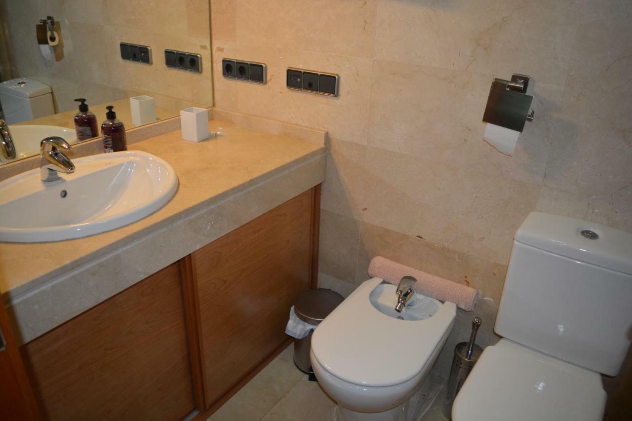Edificio Plaza Gran Via Apartment *